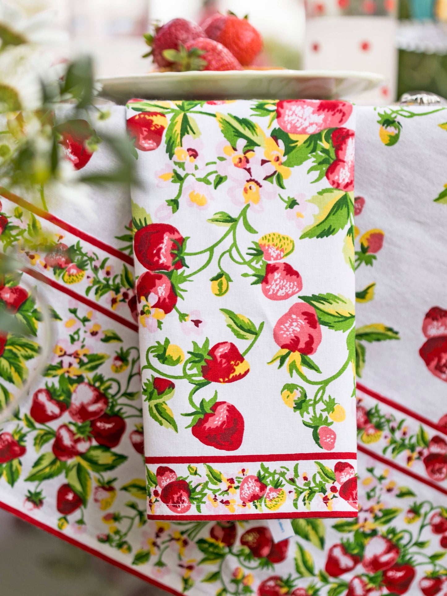 Napkin, Strawberry Basket Napkin Set of 4